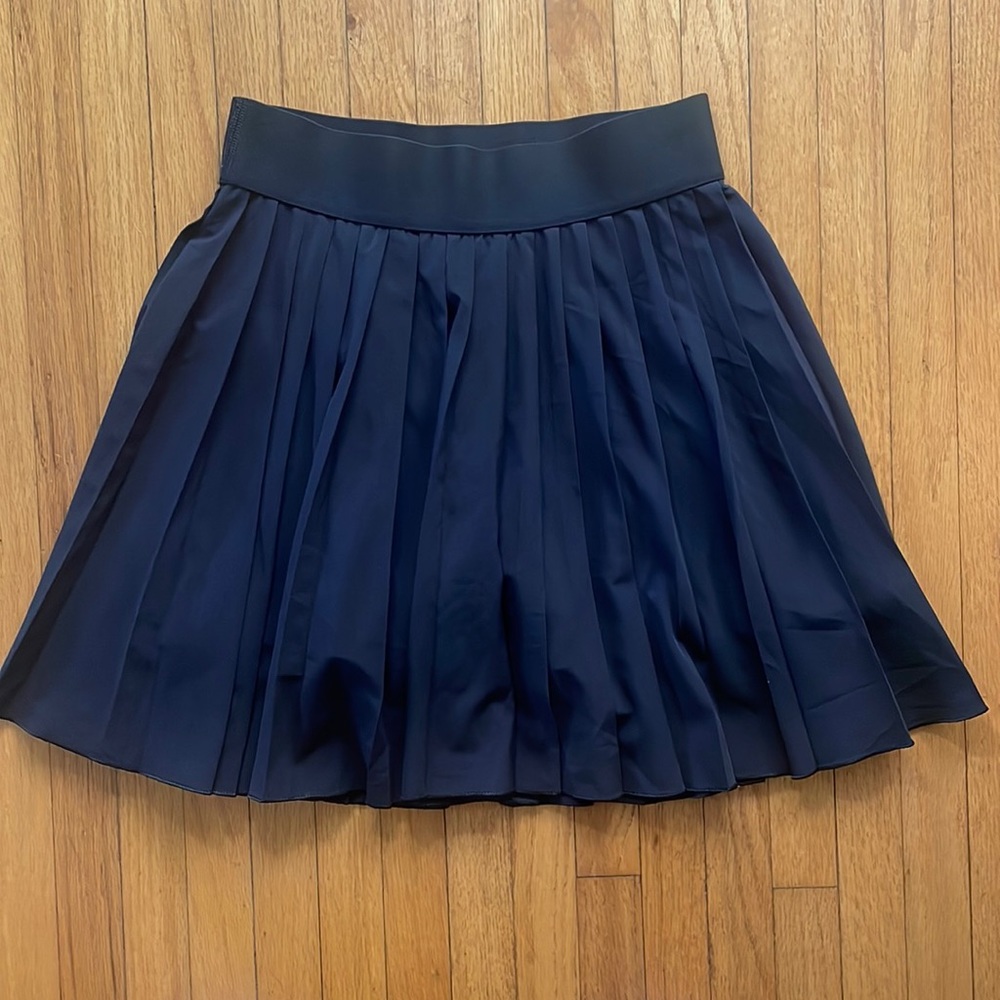 TNA TnaMove Micro Pleated Black Tennis Skort